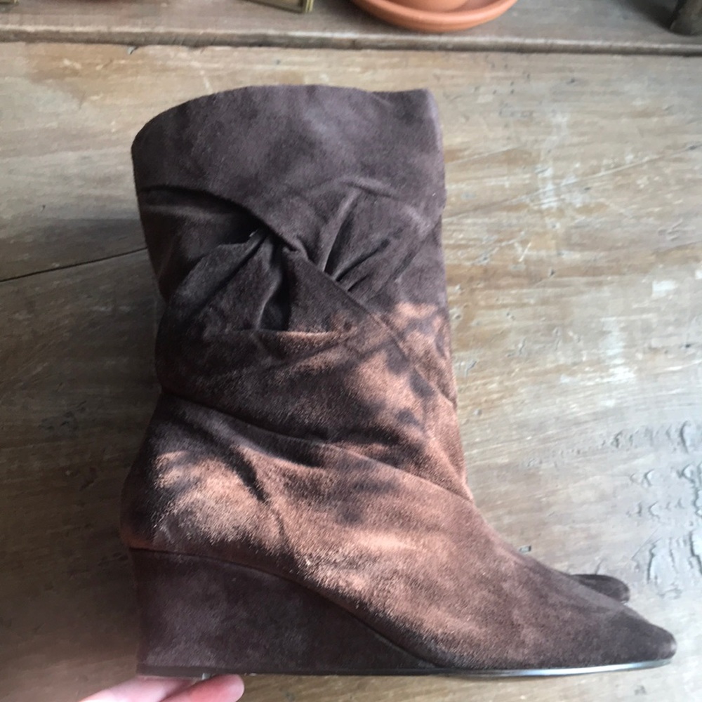 Women’s genuine leather boots